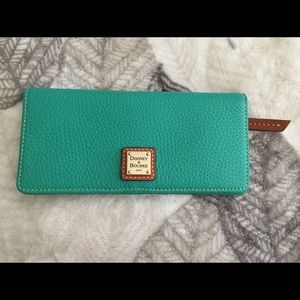 New Dooney & Bourke wallet